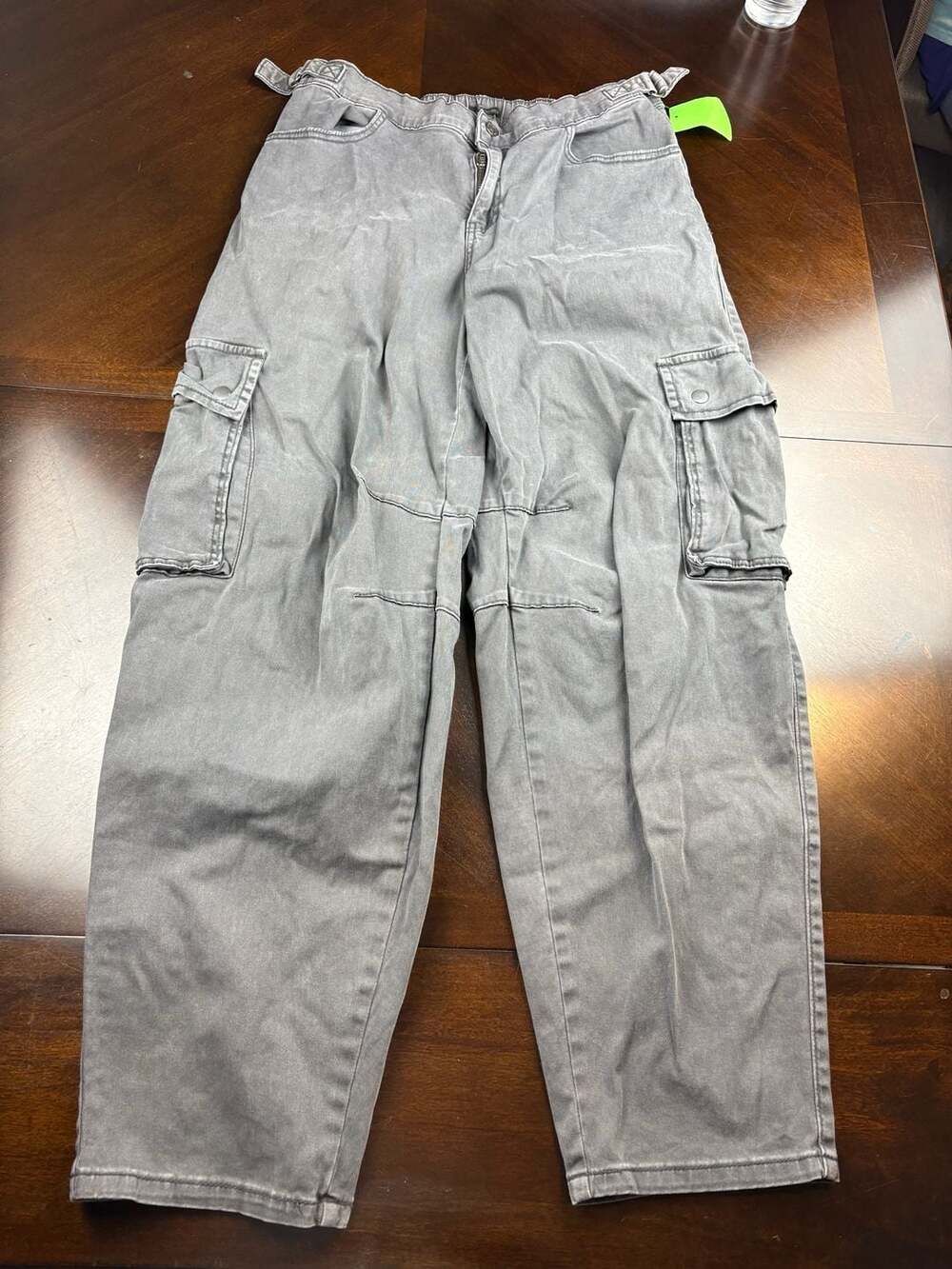 Y2K Earth Isle Women’s Large Gray Cargo Jeans Baggy Utility Parachute Pants